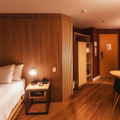 Suite Deluxe Arts Hotel Promo Code