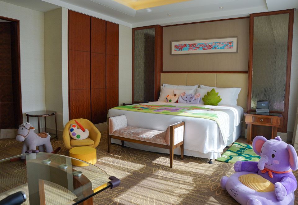 「诺亚的丛林探险」亲子尊贵豪华江景大床房