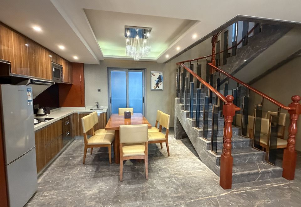 復式套房（4房）