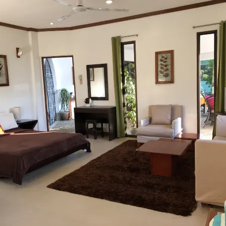 Argonauta Boracay Boutique Hotel with Apartments and Villa