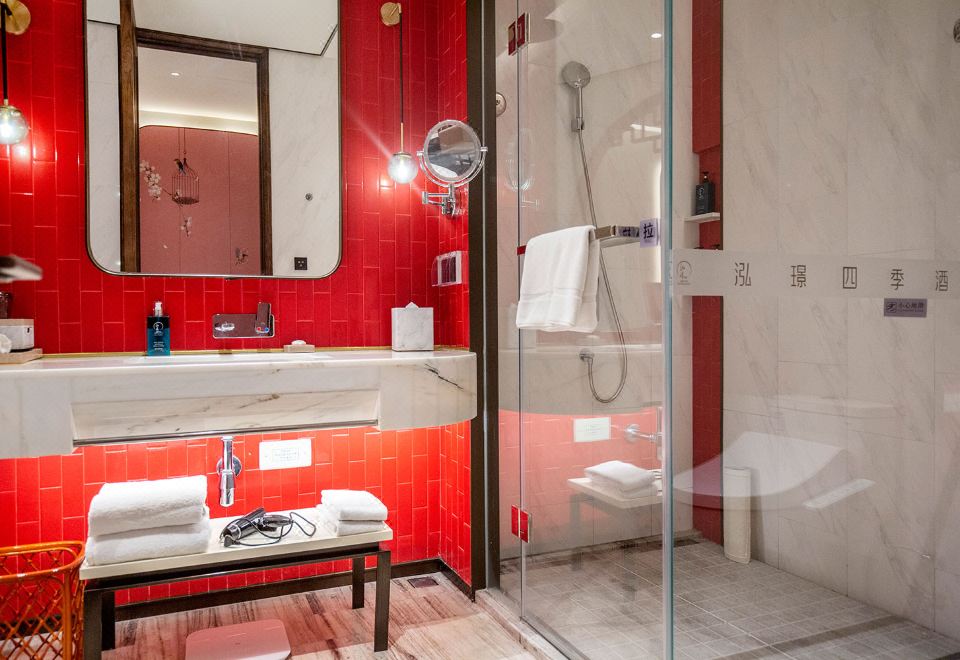 豪华家庭双卧联通房