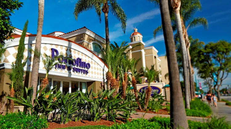Portofino Inn and Suites Anaheim Hotel Exterior