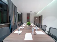 Rezen Hotel Yining Global Harbor Liuxing Street Ξενοδοχεία στην πόλη Γινινγκ