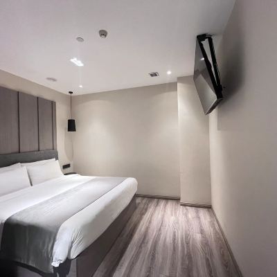 大床房【安睡蕎麥枕+投屏電視】 扉縵飯店（西安鐘樓地鐵站回民街店）優惠