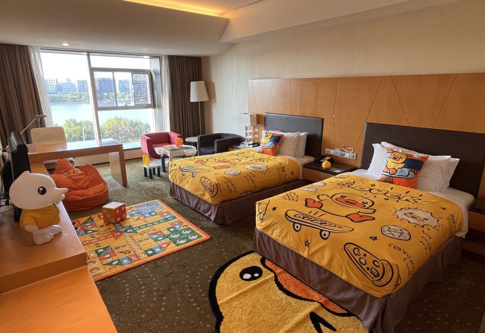 Crowne Plaza Tianjin BinhaiThemed Family Friendly Room - Lake-View