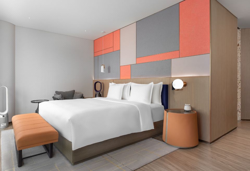 逸衡套房·书房·湖景（智能健身FITURE魔镜）