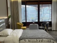 Tinghe Manor