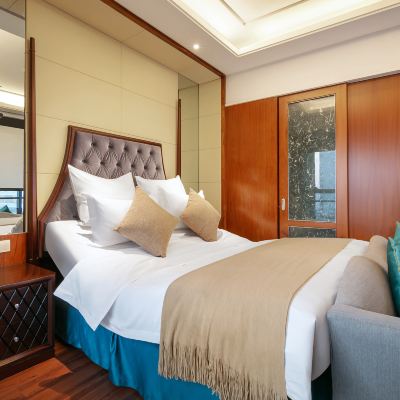 激光投影智能優眠房B·高空一線城景·按摩床墊 弗戈達影院公寓（寧波天一廣場店）優惠