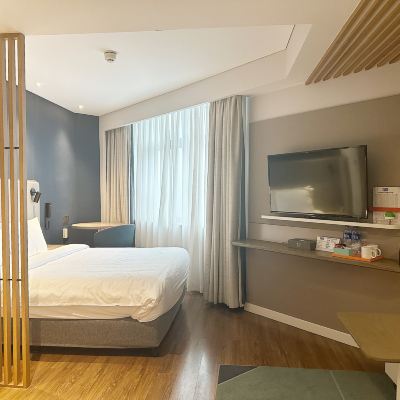 精緻大床房 成都北站智選假日飯店（金牛萬達廣場店）優惠