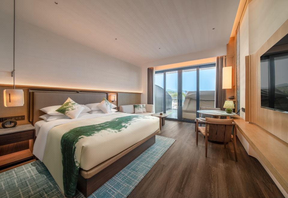 海嶼聽潮露營主題大床房