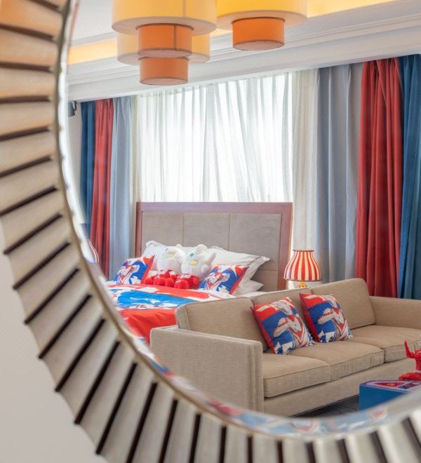 SeaView Garden Hotel QingdaoClassic Ultraman Theme Sea-view Two-Bedroom Suite (Two Double Beds + Two War Chariot Beds)