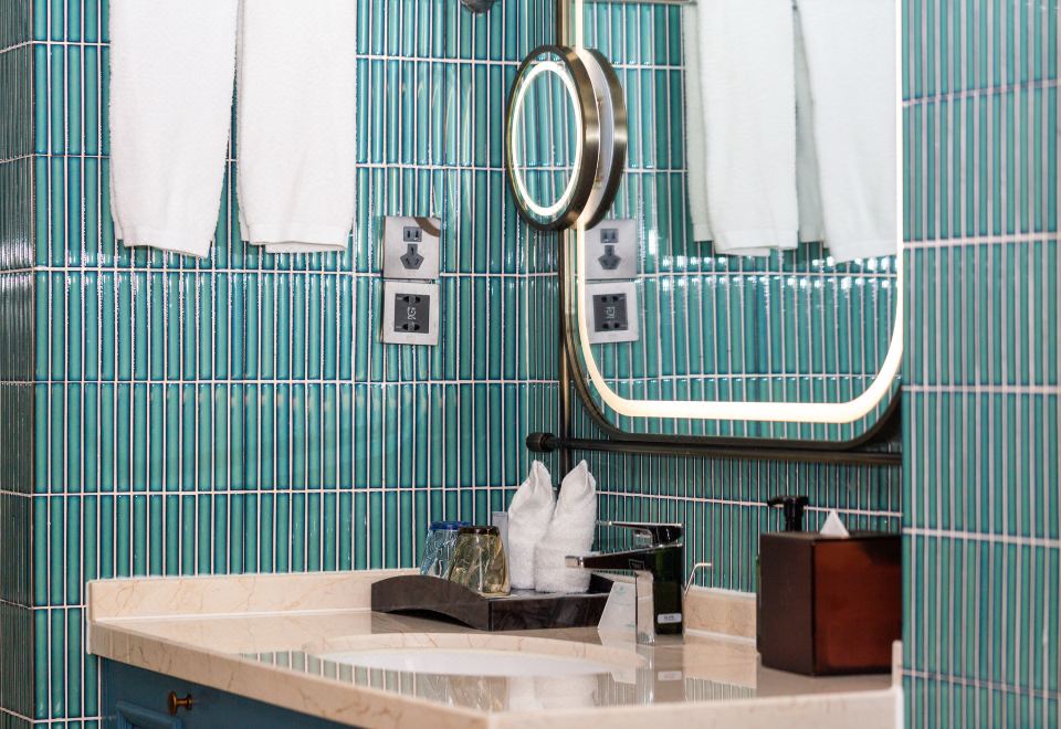 集逸?全通透行政大床房