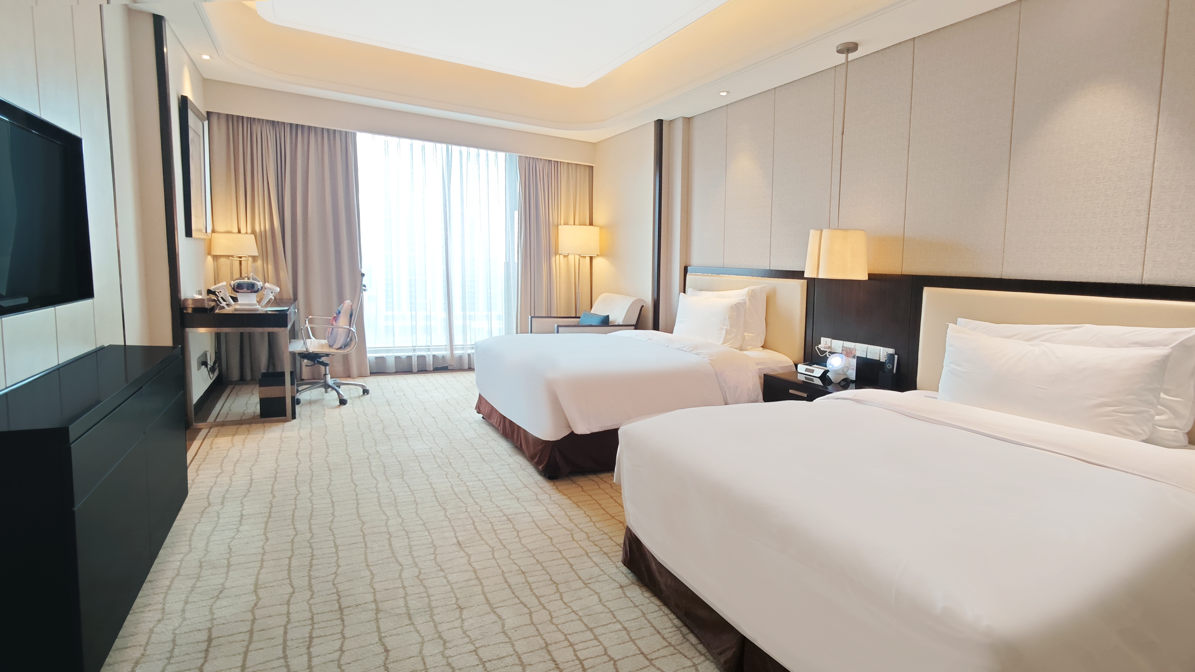 Crowne Plaza Guangzhou ZengchengJun Ya Wonderful Twin Room (VR6D Video & Audio)