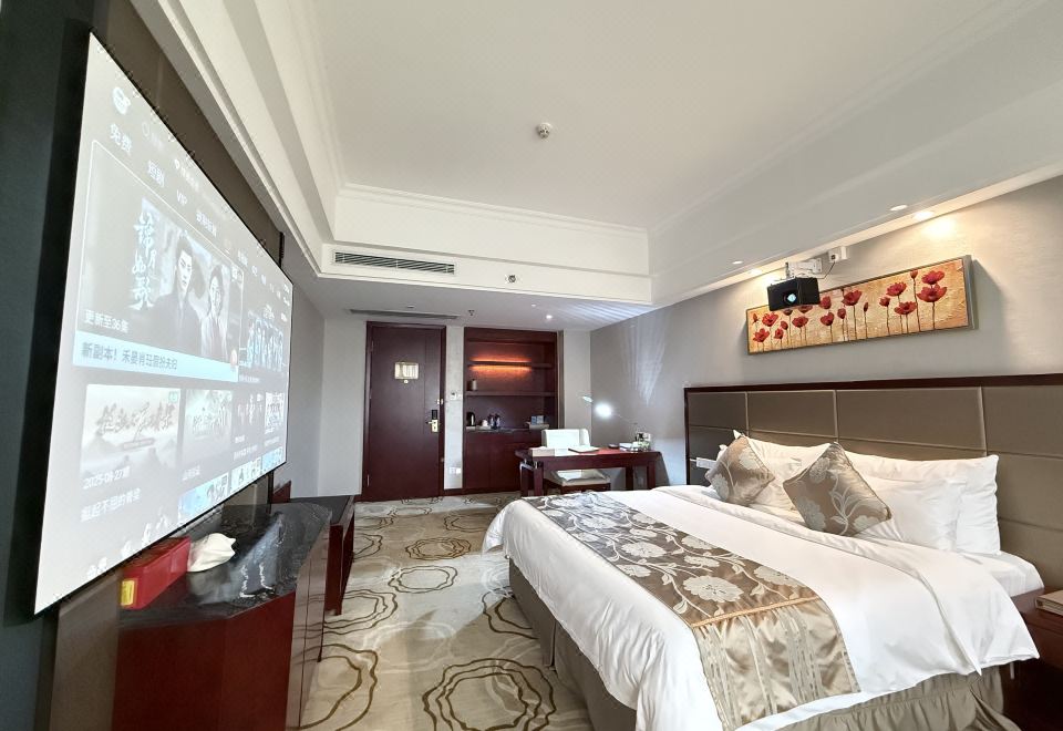 巨幕影音大床房（100寸巨幕高清影音+小冰箱）