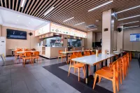 Macheng Tiancheng Business Hotel (Cultural Town)