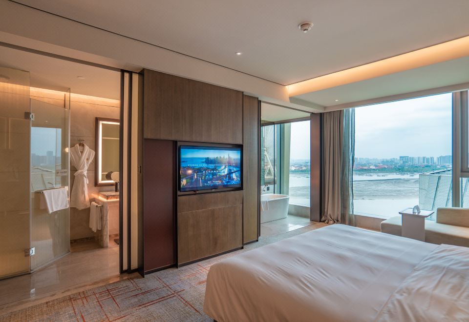 豪华房 超大床 甄选江景景观