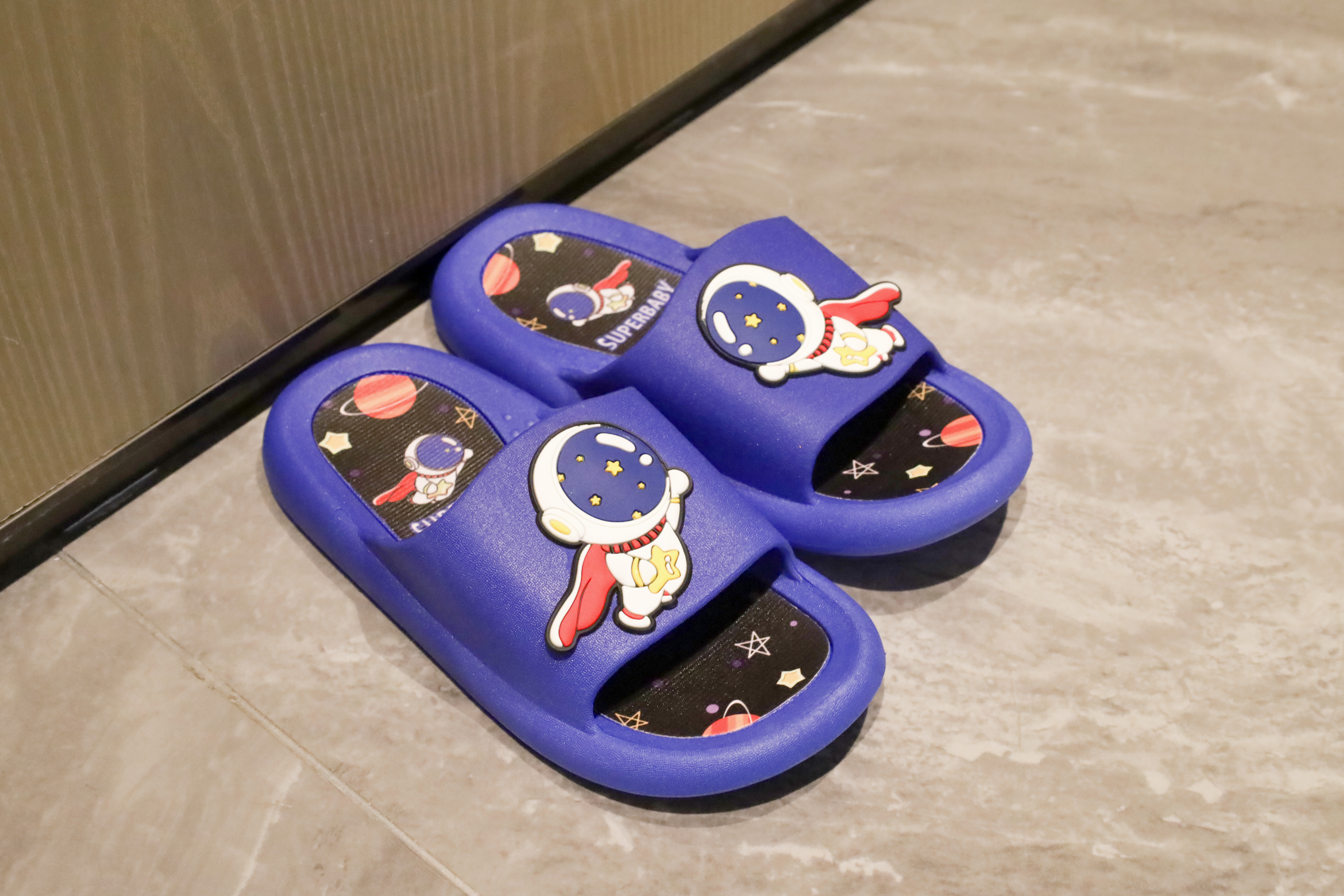 【小小太空人】亲子主题套房