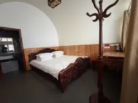 Linxian Lukou Inn