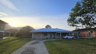 Orchard Lake House - 4 rooms, 11 beds, 13 persons Hotéis em 