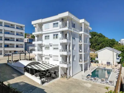 Aqua Lounge Aparthotel Ulcinj Hotel di 
