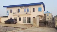 DOMINION APARTMENT AND GUEST HOUSE SIMAWA  호텔