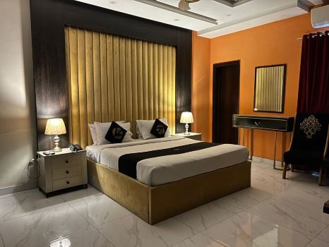 Palm Tree Hotel & Luxury Suites