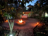Little Monkey Camp Ξενοδοχεία στην πόλη 