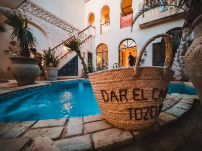 Riad Dar El Caid Palais Siecle XIV Hotele w: 