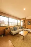 OFF THE WALL LODGE