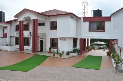 Royal Lee's Hotel Hotels in 