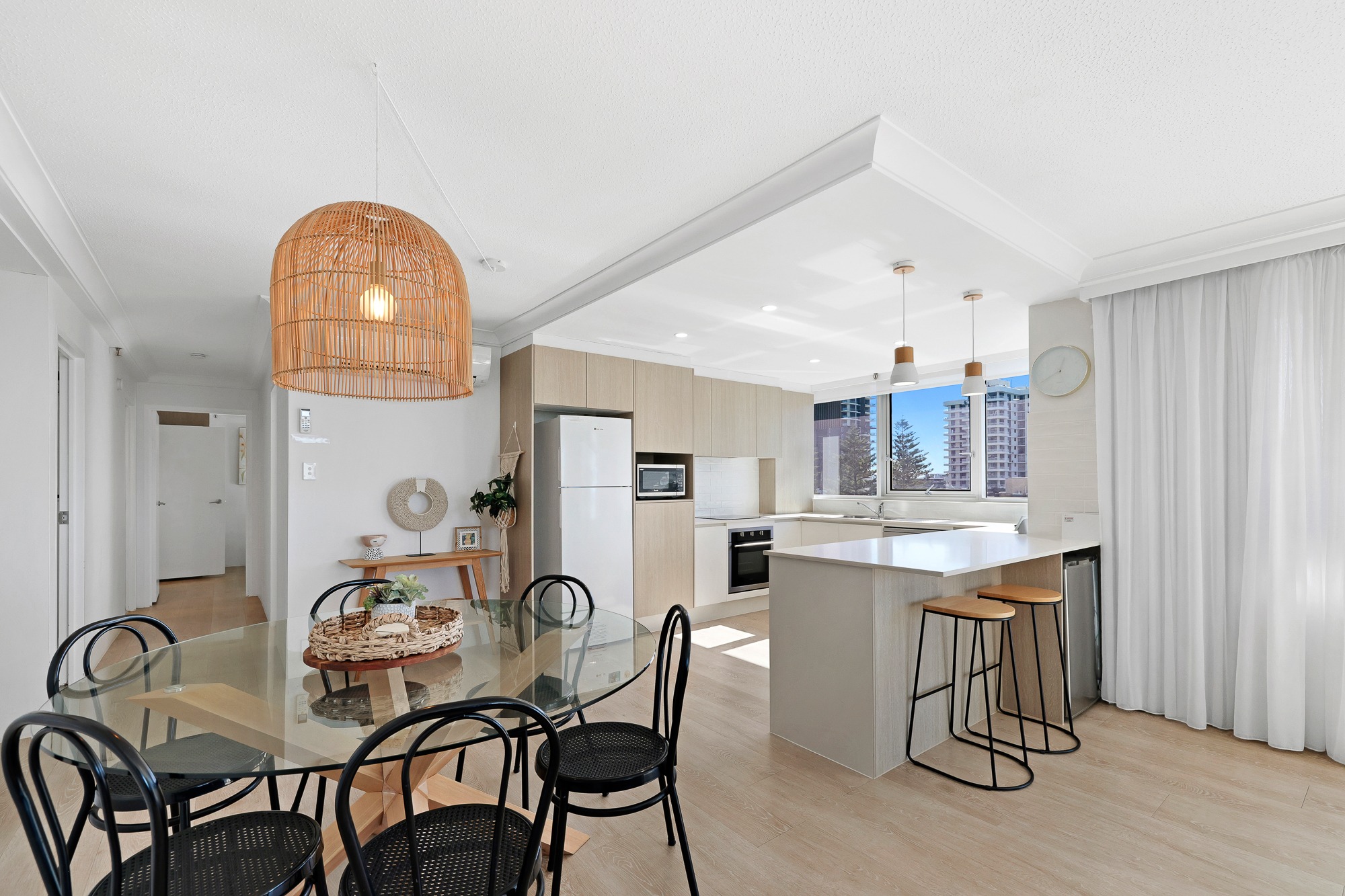 高级两卧室海景公寓