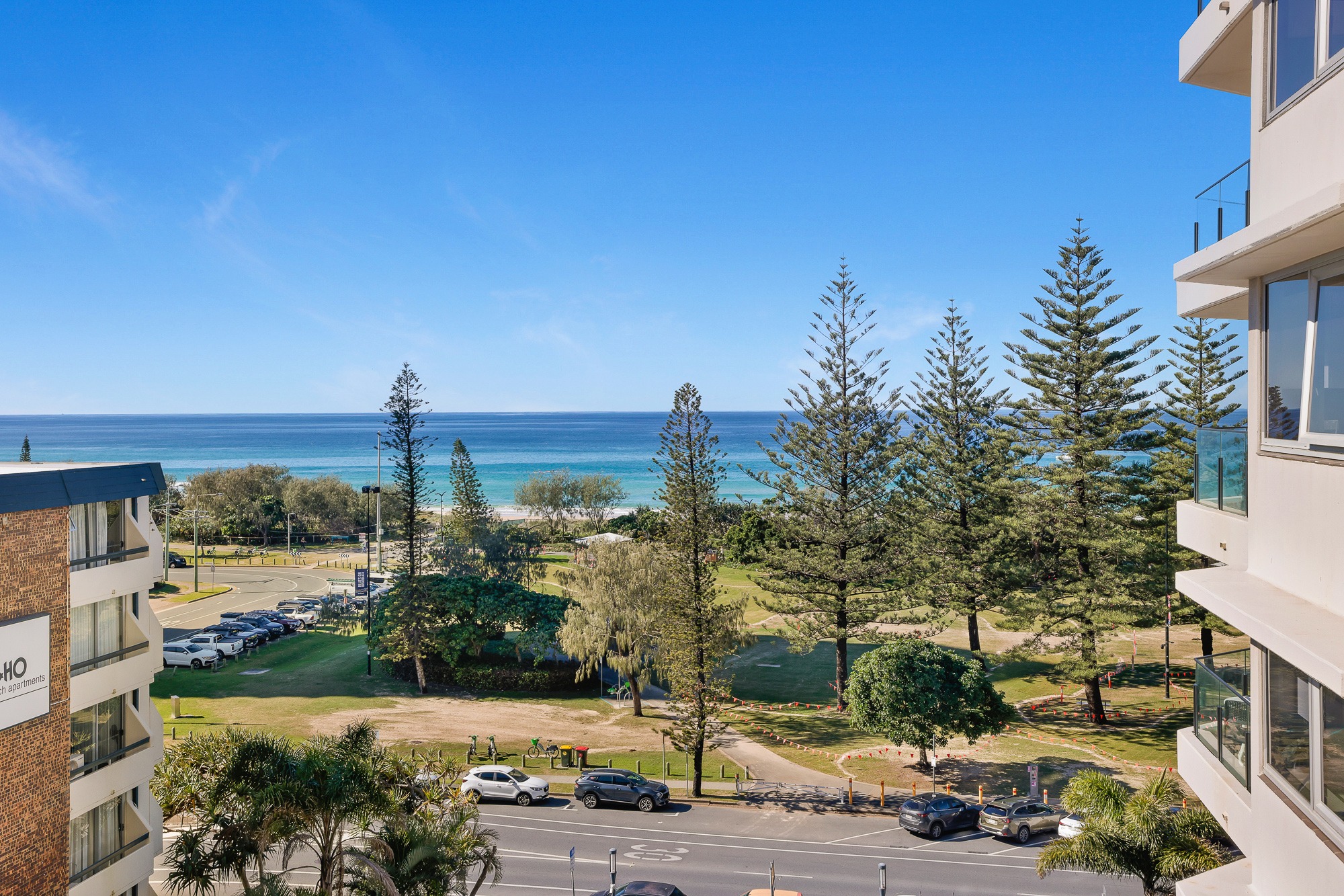 高级两卧室海景公寓