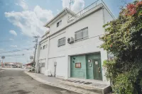 AKIYAto Marugame Montmartre