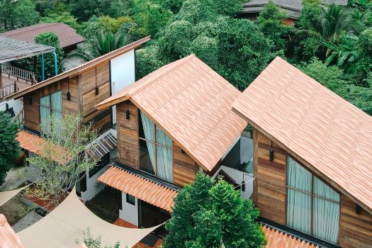 บ้านโรงไม้ คาแนล ฟร้อน โฮมเสตย์