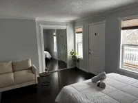 Character Home near Downtown and 17th Avenue Hotels in 