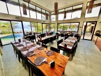 Beatriz Rafaela Resort