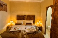 Riad Belikoss Pool & SPA