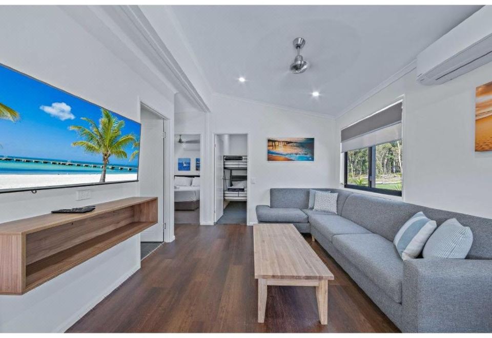 豪华2卧室小木屋-水上公园景观