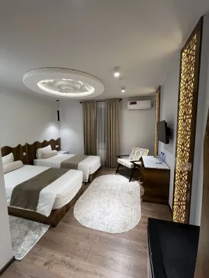 Khans Palace Hotels in 