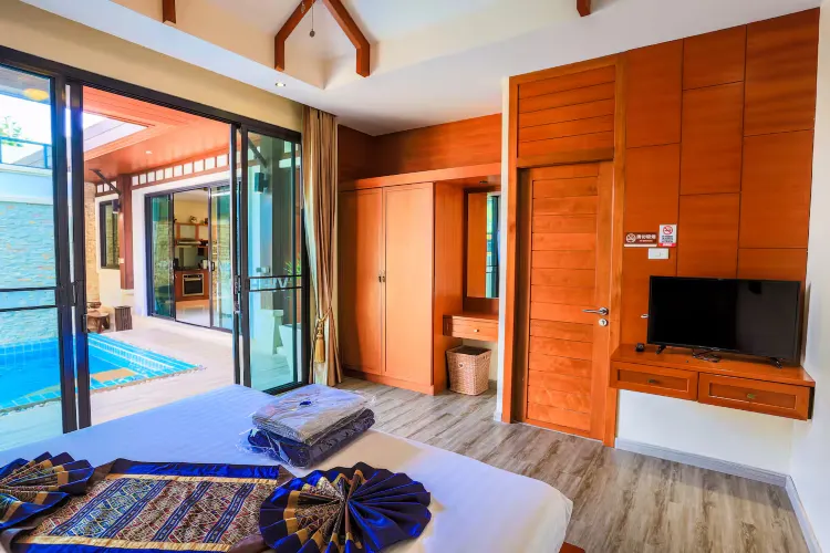 2 Bedroom Pool Villa 250m TO Rawai Beach 2D2