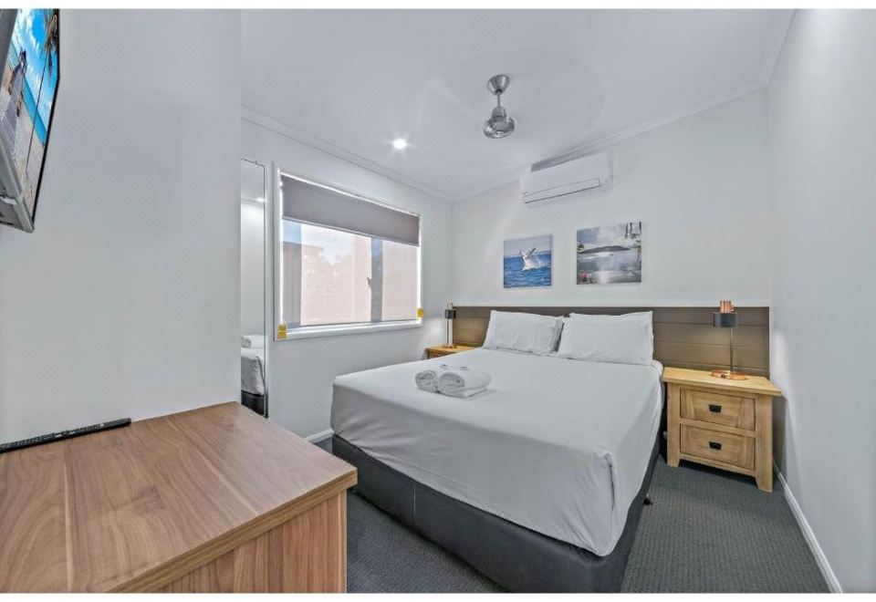 豪华2卧室小木屋-水上公园景观