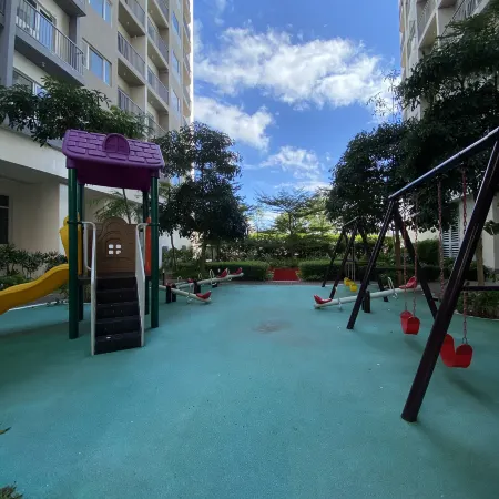 A Cozy 1 Bedroom Unit with a Parking at Tower 2 South Residences SM Southmall