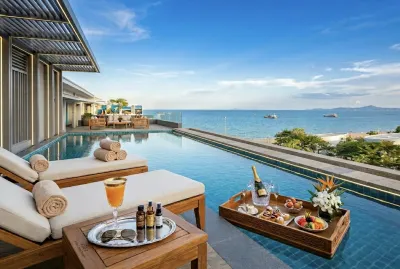 Dee and Sea Beach Jomtien Hotels in 
