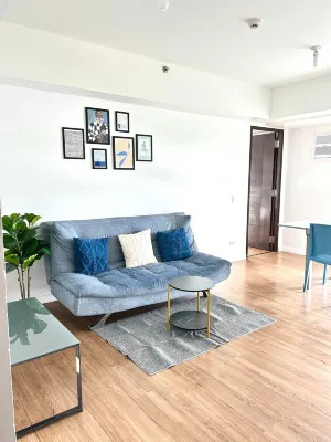 Spacious and Cozy 1BR Condo Unit in Abreeza Place 9th Floor Hôtels à : 