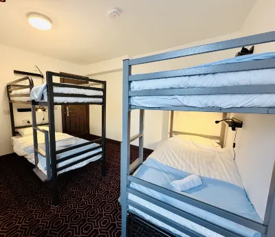 Coopers Lane Hotels in 