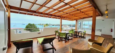 BAY VIEW HOUSE - GALAPAGOS APARTMENTS Hotele w: 