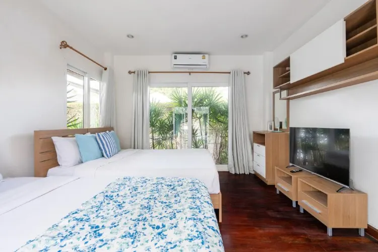 พูลวิลล่า