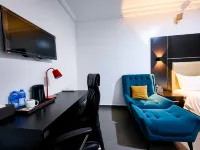 Aotel Hotel Lagos Crescent Hotel di 