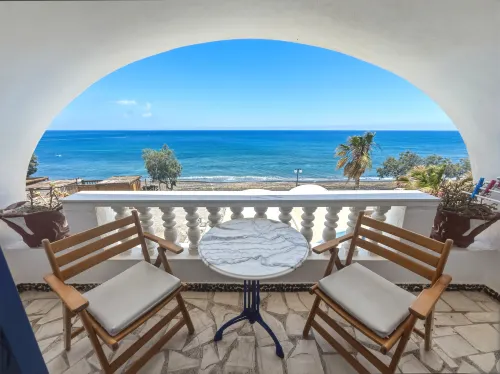 Stavros Beachfront Domes by Booking Kottas