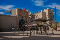 Nasser Palace Hotel & Bivouacs Hotel di 